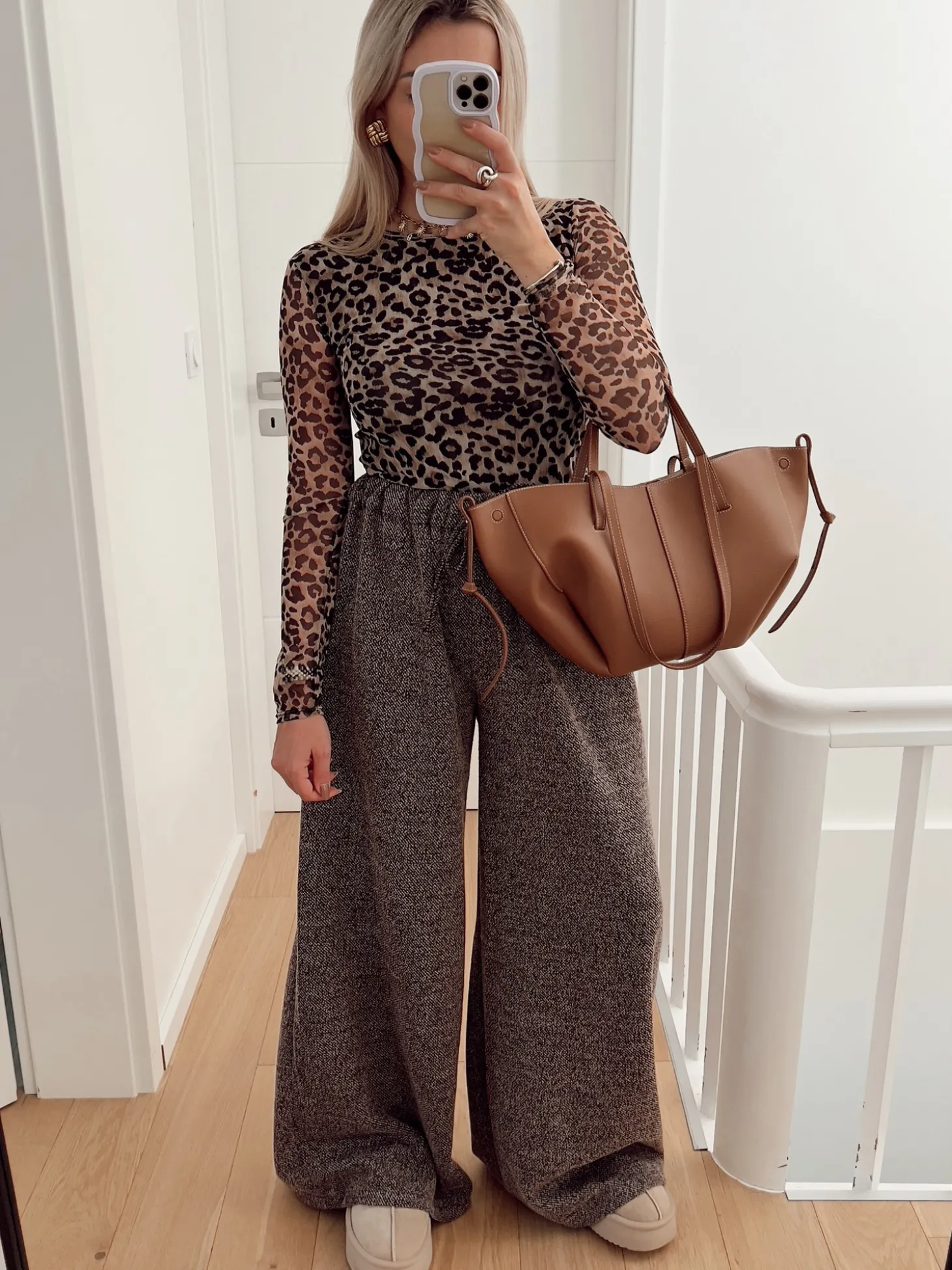 Hello Moon Shop Top RIVAGE Shop