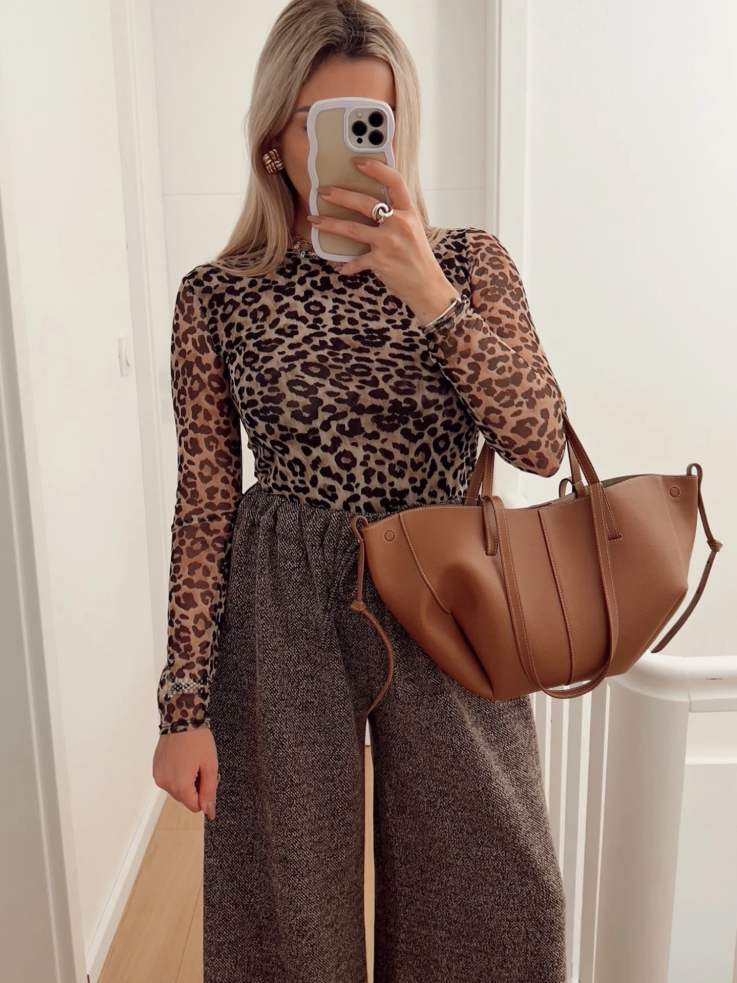 Hello Moon Shop Top RIVAGE Shop