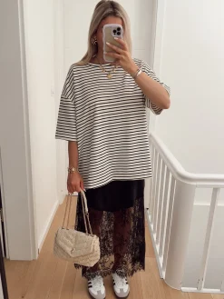Hello Moon Shop T-shirt MARIN Shop