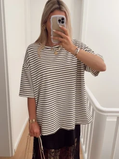 Hello Moon Shop T-shirt MARIN Shop